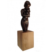 Statuette Mère et son Enfant Finition Bronze sur socle en bois